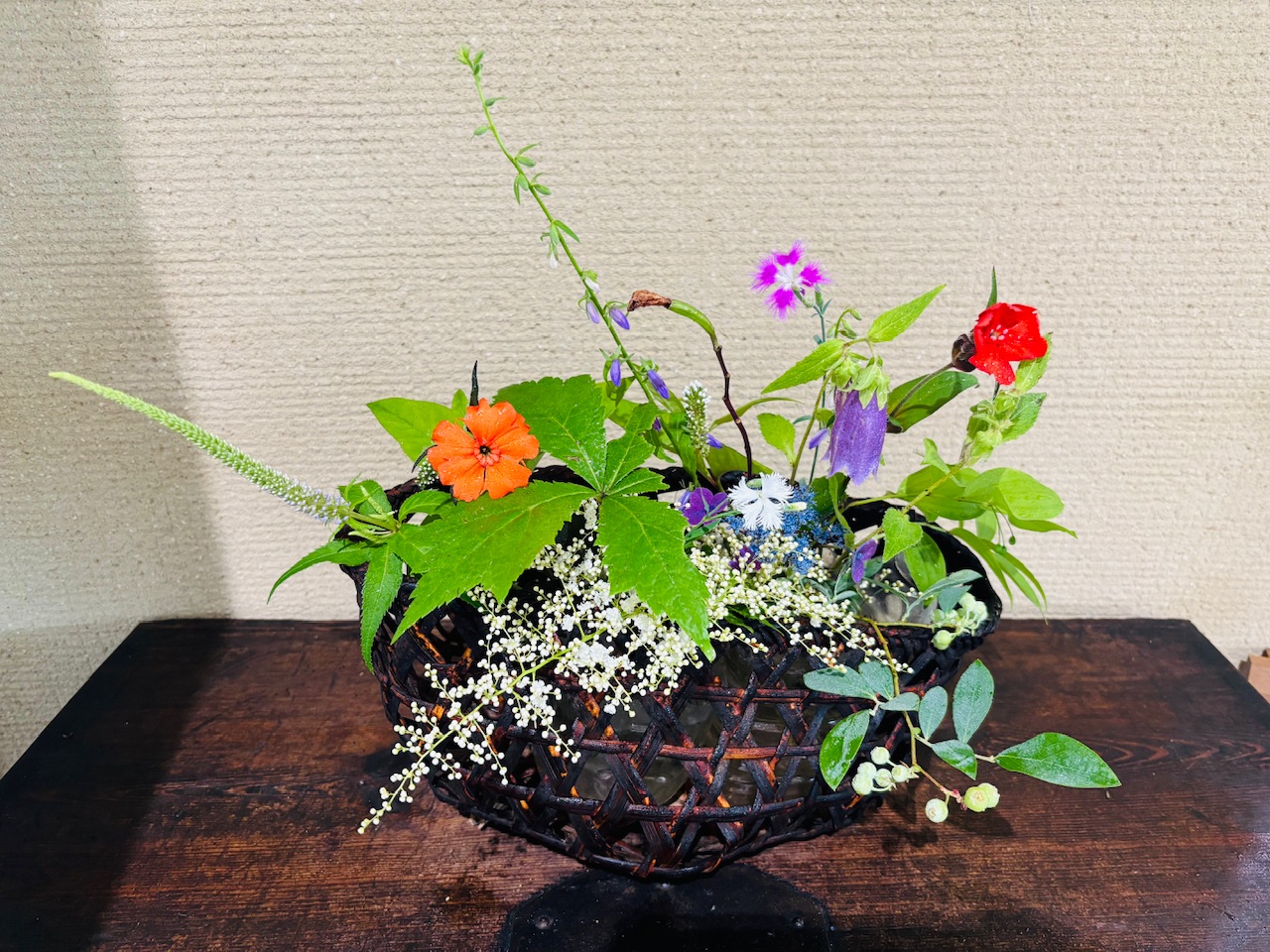 本日のクリニックの花々